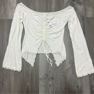 Tilly’s Full Tilt cinch ivory top /bell sleeves/Size M/ NWT